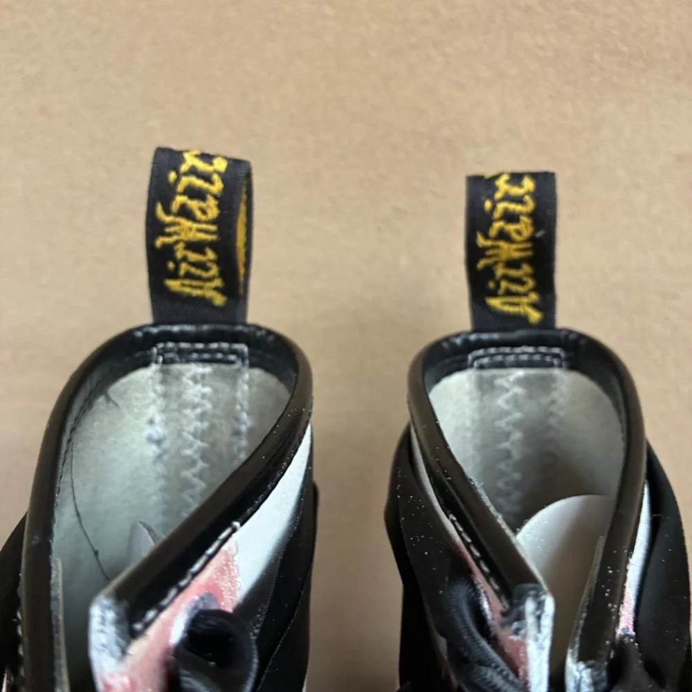 VALLEY GIRL: Rare Custom Textured Pink Metallic Glitter Doc Martens - Picture 5 of 7